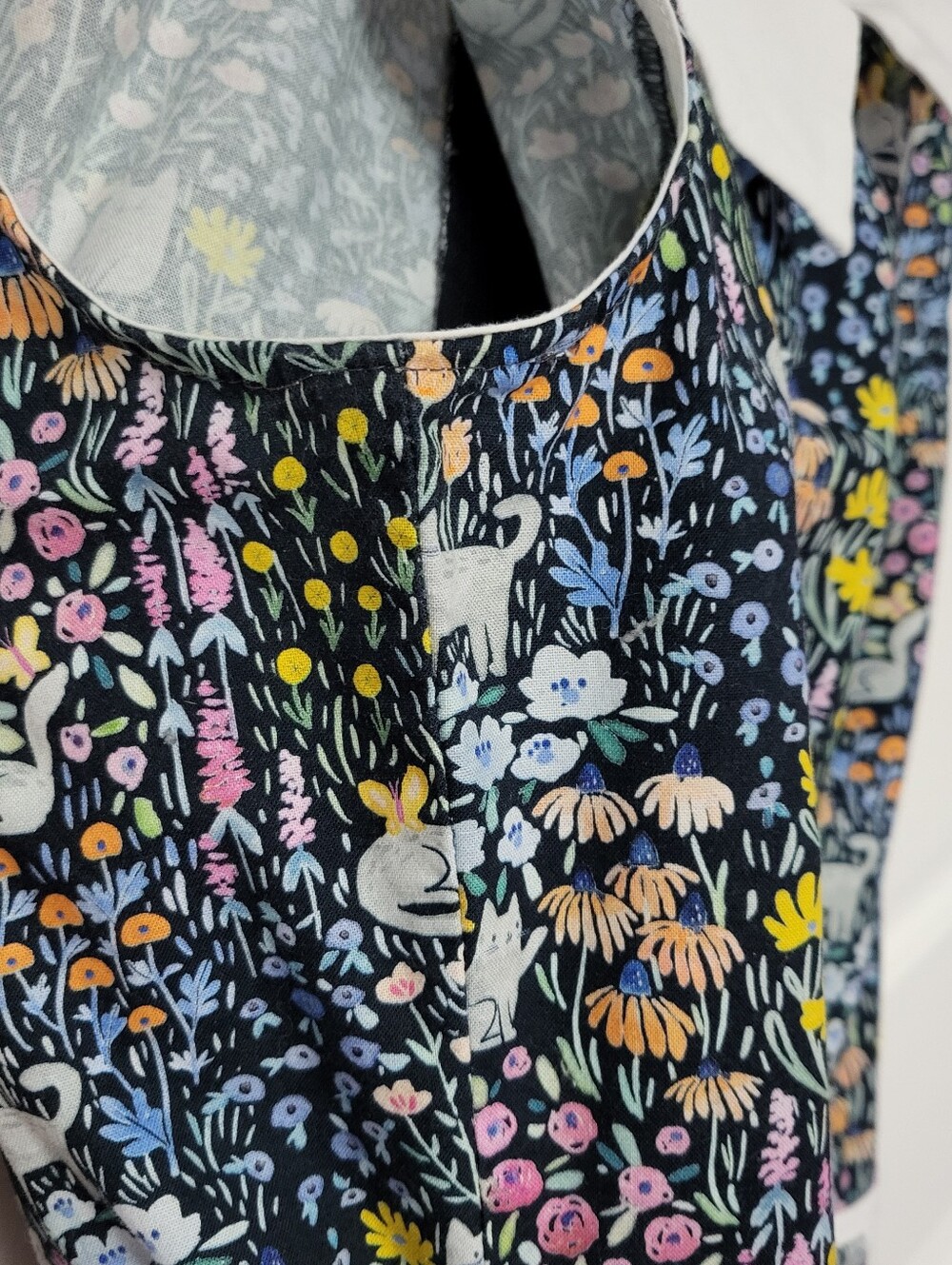 Retrolicious Kitty Dress Size M - Picture 10 of 10